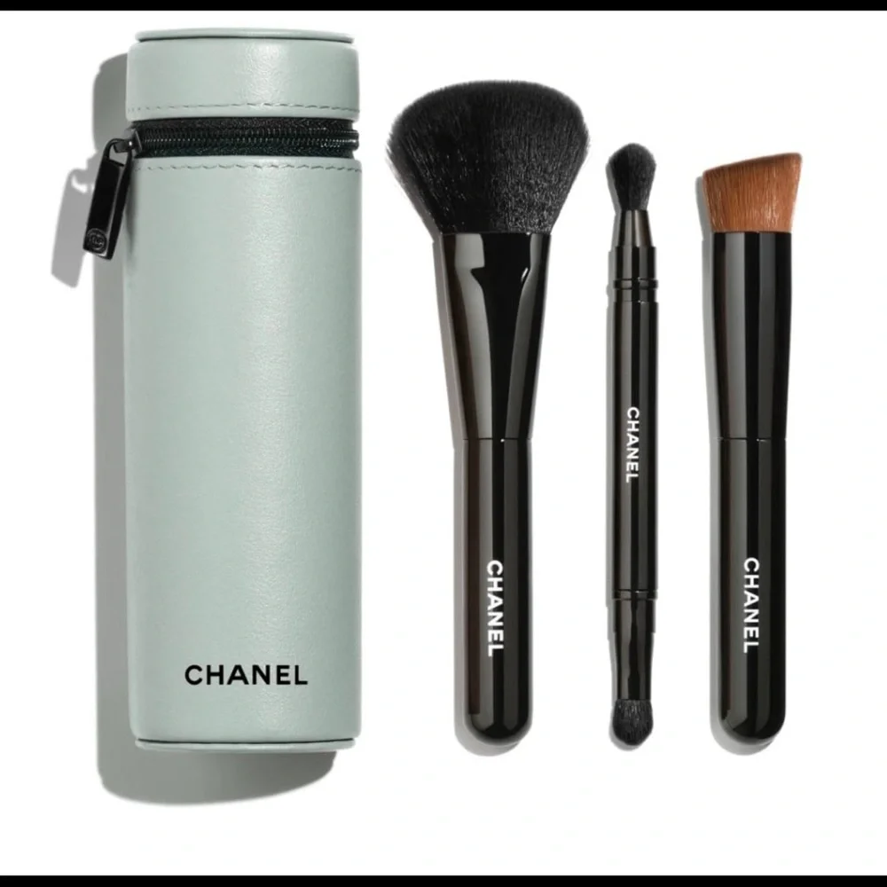 CHANEL Black Makeup Brush Trio with Case